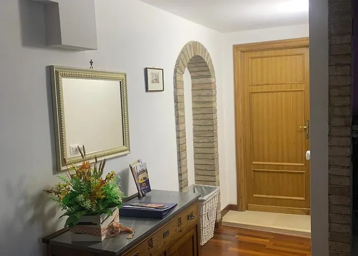 アパート Tavernetta La Lavanda Annessa A アッシジ