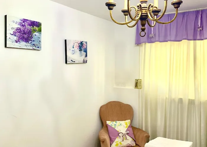 アパート Tavernetta La Lavanda Annessa A アッシジ